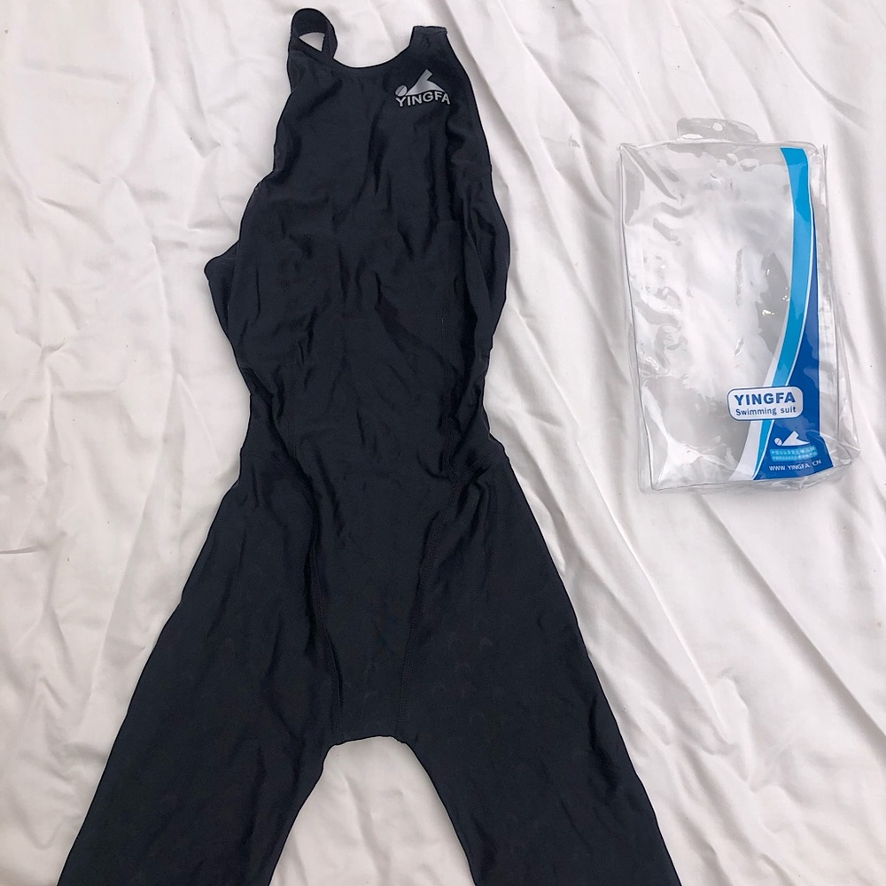 YINGFA competition knee-length swimsuit. Black, size medium